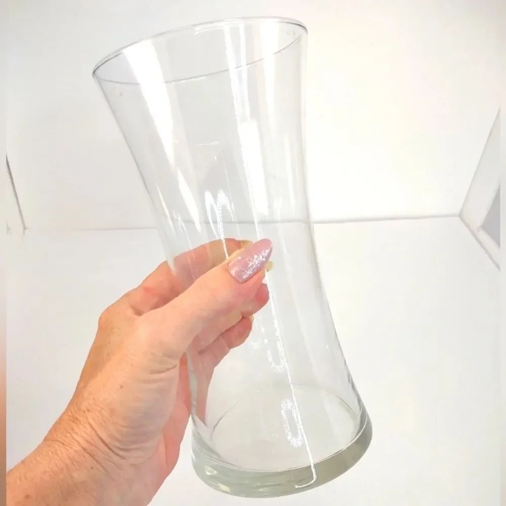 Vintage 70s Clear glass Vase Gathering 8 inches Vase Flowers Seashells - Picture 3 of 12